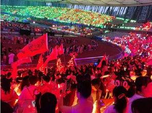 演唱会吃瓜的视频,揭秘幕后花絮与精彩瞬间