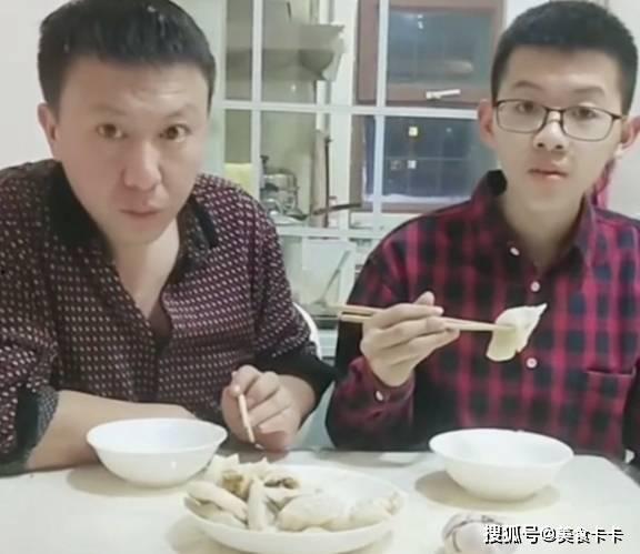 爸爸当家小宝吃瓜视频,小宝吃瓜，欢乐一家亲